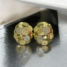 Load image into Gallery viewer, Golden egg
