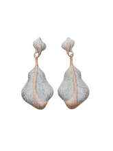 Load image into Gallery viewer, Rose leaf
